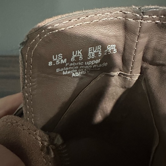 Carlos - Ashby Rose Gold Bootie - Picture 6 of 7